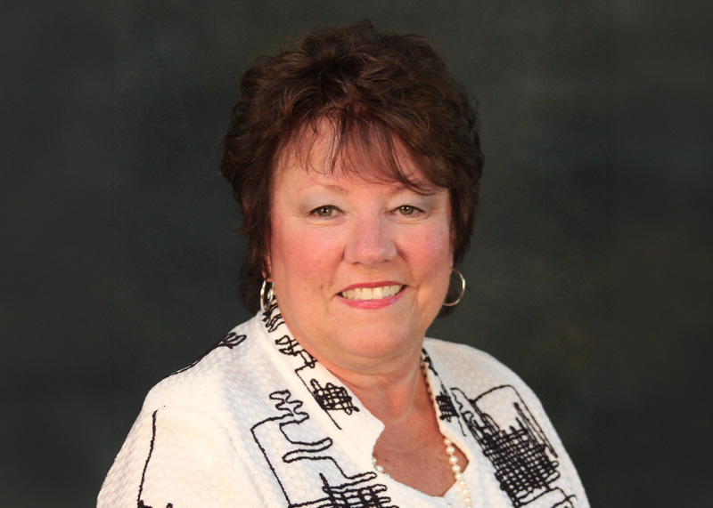 Julie Dobski