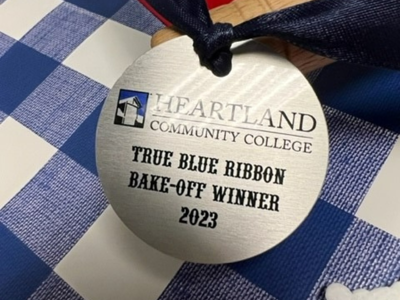 A picture of last year's bakeoff trophy